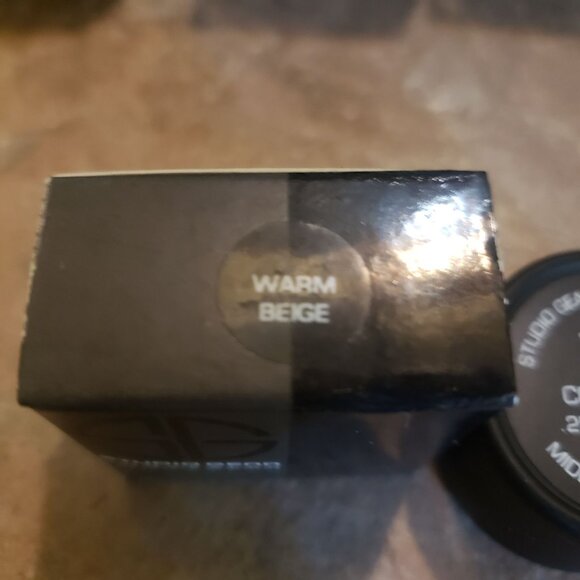 Studio Gear Warm Beige Concealer .25 oz 7g Long Lasting Full Coverage Set of 19 - Picture 5 of 5